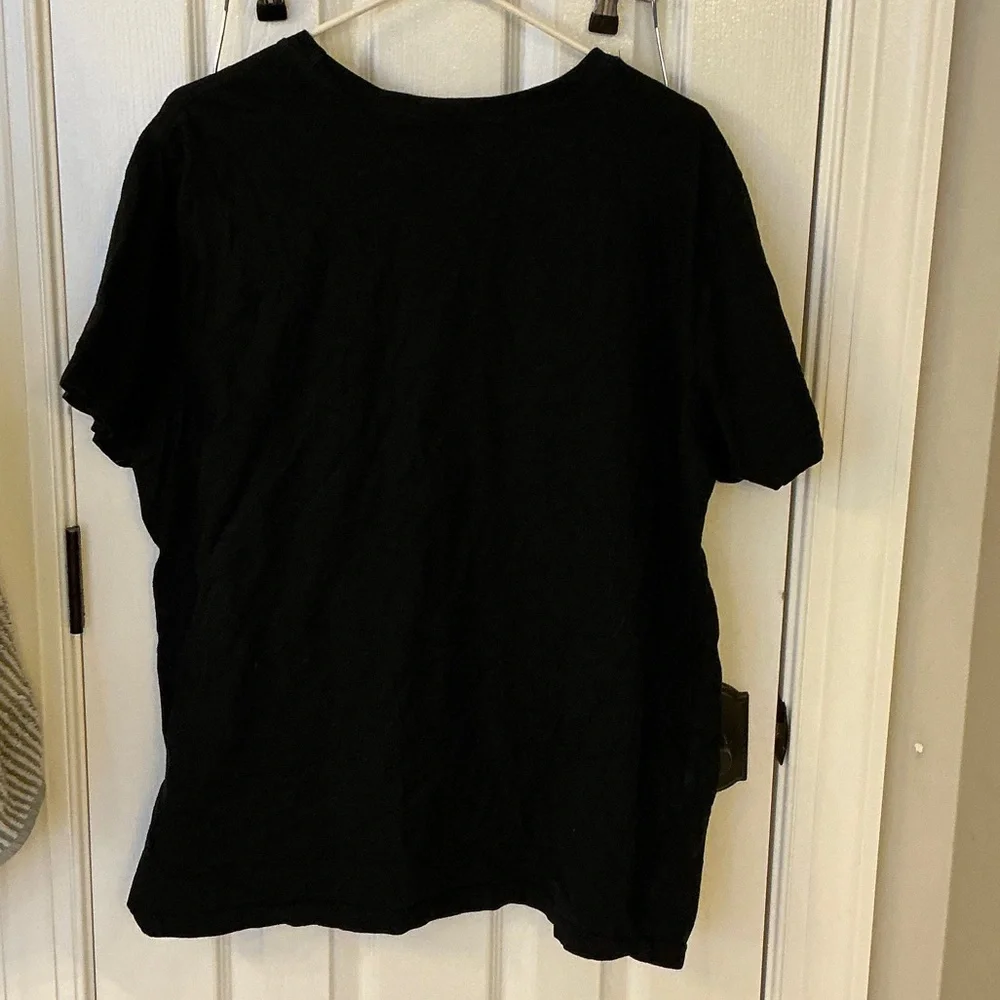 Disney Black T-Shirt with White Castle Print - Picture 4 of 4